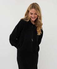 Load image into Gallery viewer, Esqualo Black Hoddie Sweater
