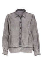 Load image into Gallery viewer, Naya Washed Tencel Jacket Button Closing
