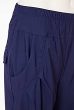 Load image into Gallery viewer, Naya Navy Travel/Cuff Pant
