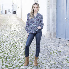 Load image into Gallery viewer, Marble Teal Print Blouse
