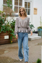 Load image into Gallery viewer, Outlet Kaffe Kaemma Blouse
