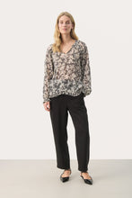 Load image into Gallery viewer, Outlet Part Two Joanna Blouse
