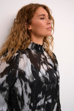 Load image into Gallery viewer, Outlet Kaffe Kalifa Blouse
