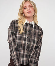 Load image into Gallery viewer, Esqualo Plaid Shirt White Collar
