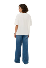 Load image into Gallery viewer, Kaffe Rosie T Shirt Chalk
