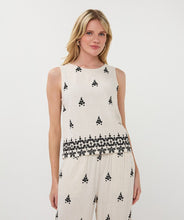 Load image into Gallery viewer, Esqualo Black Embroidery Linen Top
