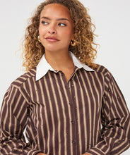 Load image into Gallery viewer, Esqualo Stripe Stud Shirt
