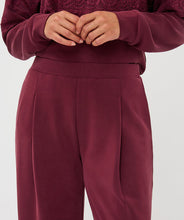 Load image into Gallery viewer, Esqualo Modal Pull Up Pleat Pant Merlot
