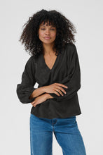 Load image into Gallery viewer, Kaffe Kaida Blouse Black
