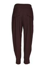 Load image into Gallery viewer, Naya Travel/Cuff Pants Chocolate Brown
