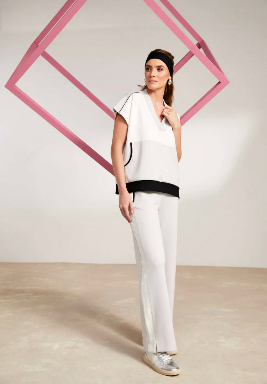SS25 Naya Zip Pants
