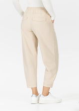 Load image into Gallery viewer, Stehmann Rachell-680 Pants
