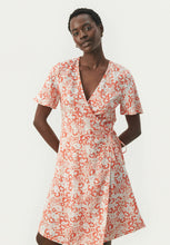Load image into Gallery viewer, Outlet Part Two Gilanda Dress
