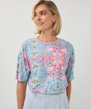 Load image into Gallery viewer, Esqualo Sport Neck Top
