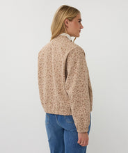 Load image into Gallery viewer, Esqualo Flower Embossed Jacket
