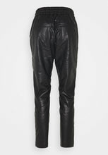 Load image into Gallery viewer, Outlet Kaffe Kavilla Pants no
