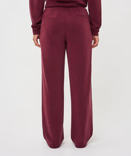 Load image into Gallery viewer, Esqualo Modal Pull Up Pleat Pant Merlot
