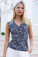Load image into Gallery viewer, Outlet Marble Navy Print Top
