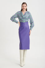 Load image into Gallery viewer, Outlet Camelot Faux Leather Pencil Skirt
